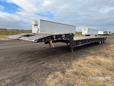 2019 Doepker 55 ft Tri/A Folding Neck Trailer