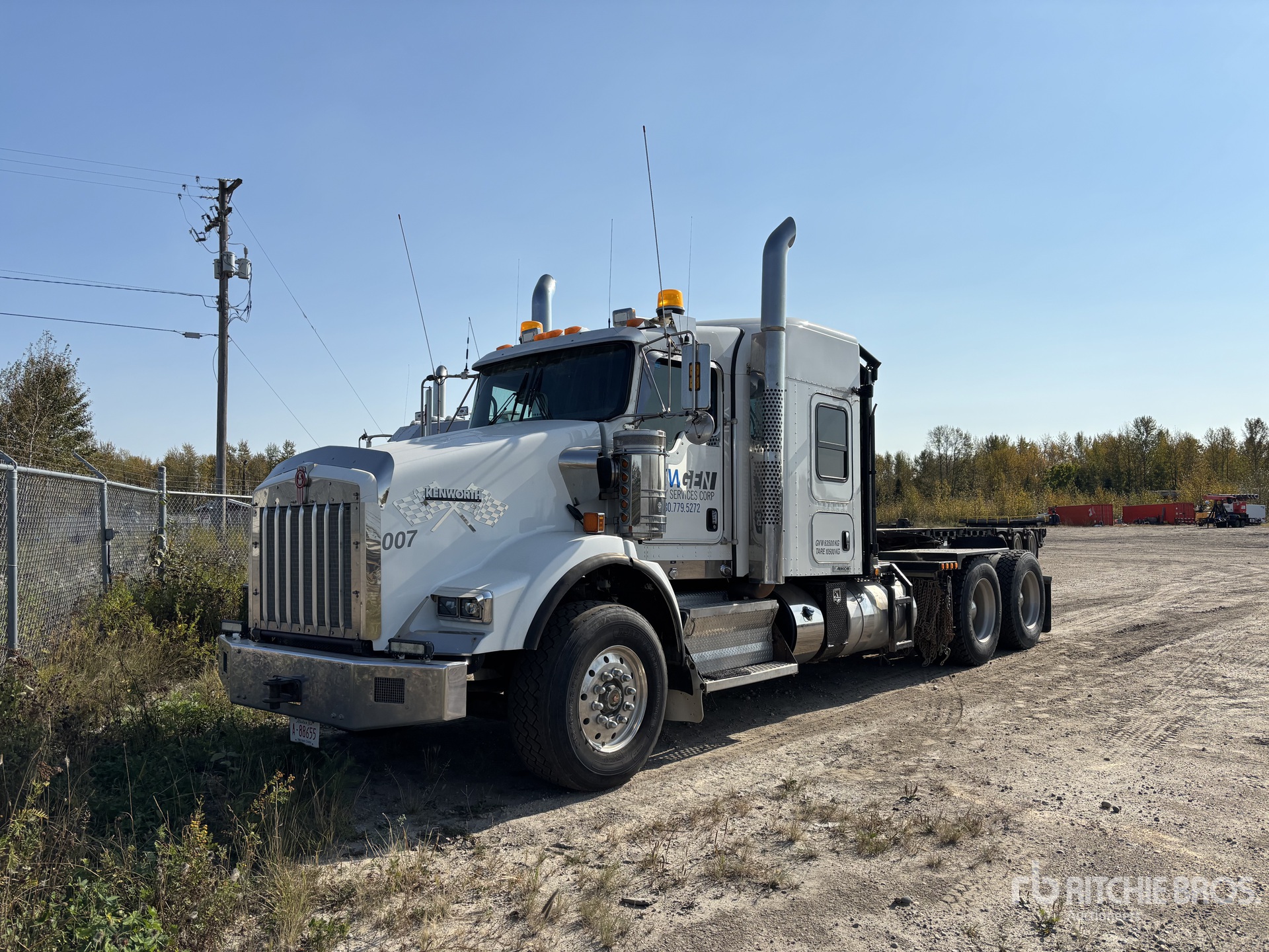 2015 Kenworth T800 6x4 Sleeper Truck Tractor