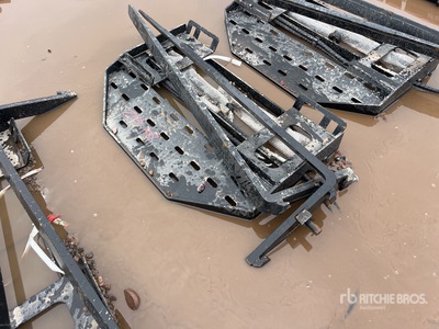2025 GIYI GY-SF60 60 in Side Shift Skid Steer Forks (Unused)