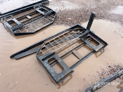 2025 GIYI GY-DHC 60 in Skid Steer Forks (Unused)
