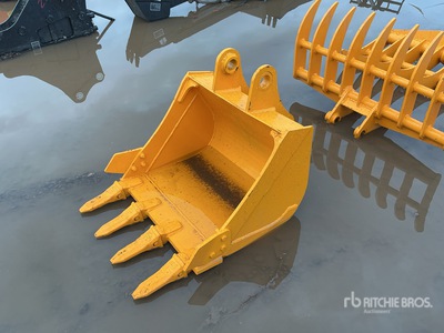 2025 GIYI GY-BK 24 in Excavator Bucket - Fits Cat 305 (Unused)
