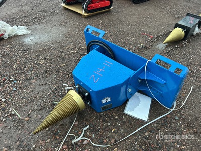 2025 GIYI GY-LS43B 43 in Skid Steer Log Splitter (Unused)