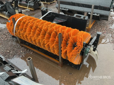 2025 GIYI GY-SE61 61 in Skid Steer Broom (Unused)