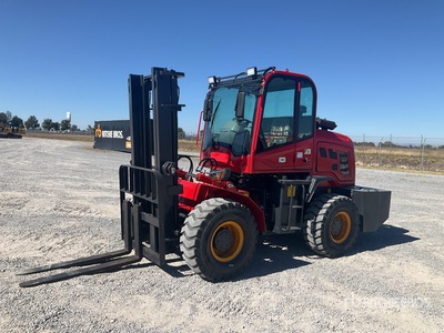 2025 KUL RTF-3500 7700 lb 4x4 Montacargas Todo Terreno (Sin Usar) / Rough Terrain Forklift (Unused)
