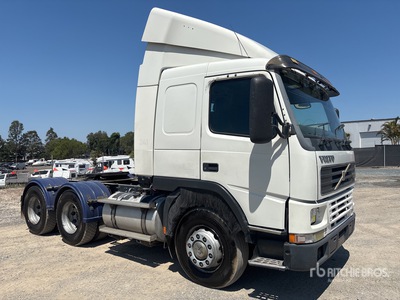 2002 Volvo FM12 Ciągnik siodłowy T/A z kabiną sypialną