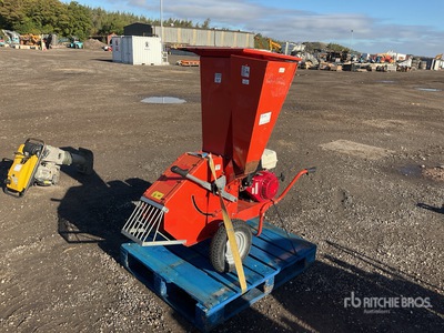 Caravaggi Wood Chipper