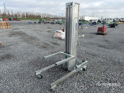 2022 Bocker LMX500 Materialaufzug