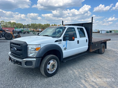2016 Ford F-550 XL 4x4 Crew Cab Flatbed Truck