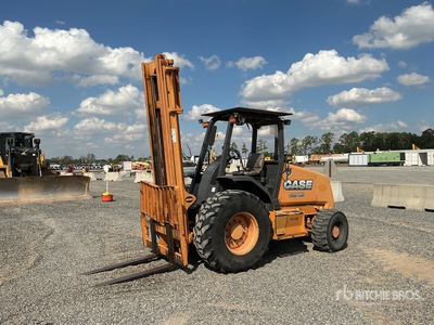 2013 Case 586H 6000 lb 4x4 Rough Terrain Forklift
