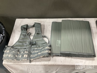 (176) Fighting Load Carriers & (69) Self-Inflating Sleeping Mats