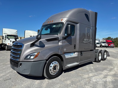 2020 Freightliner Cascadia 126 6x4 T/A Sleeper Truck Tractor
