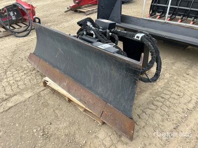 2017 CAT 424-0450 72 in Skid Steer Dozer