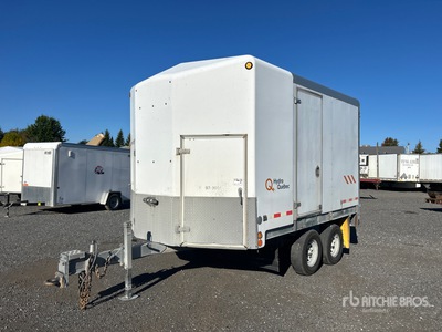 2013 J & L 13 ft T/A Kastenanhänger