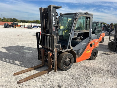 2019 Toyota 8FD35U Pneumatic Tire 7050 lb Pneumatic Tire رافعة شوكية