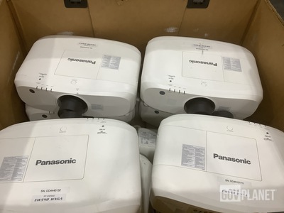 (17) Panasonic EW540 Projectors