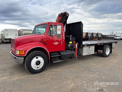 1997 Palfinger PK10500 8820 lb Knuckle Boom on 2001 International 4700 4x2 Crane Truck