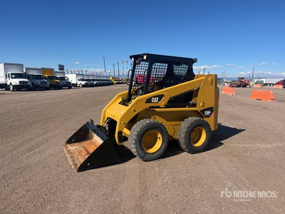 2011 Cat 236B3 Two-Speed Mini pala