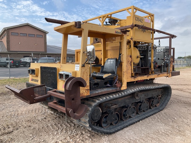 1998 Morooka MST-800 Tack Tractor