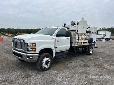 Vacates VND 30000 on 2023 International CV515 CV 4x4 Vacuum Tanker Truck