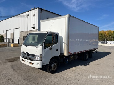 2019 Hino 195 4x2 Camion fourgon