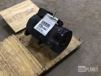 C.E. Niehoff N1602-8 Alternator