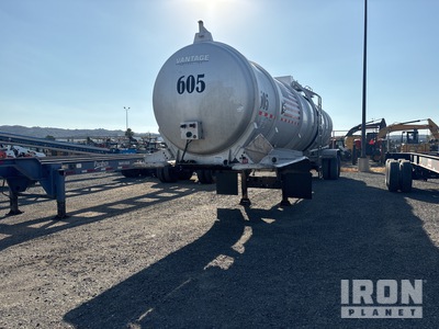 2013 Dragon 8400 gal T/A Tank-Anhänger
