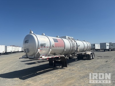 2013 Dragon 8400 gal T/A مقطورة صهاريج
