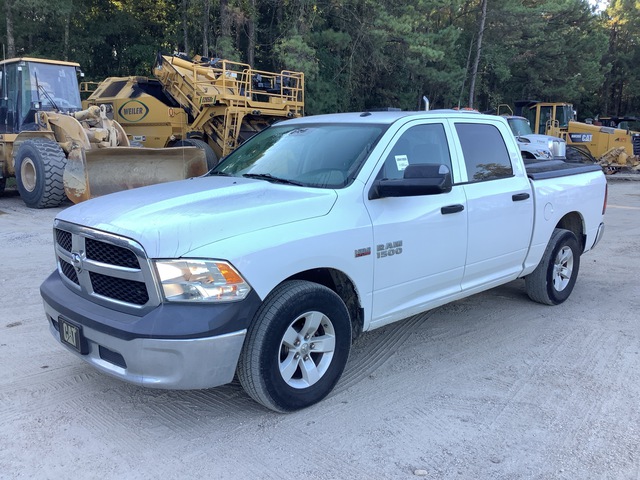 2015 Ram 1500 4x2 Crew Cab Pickup