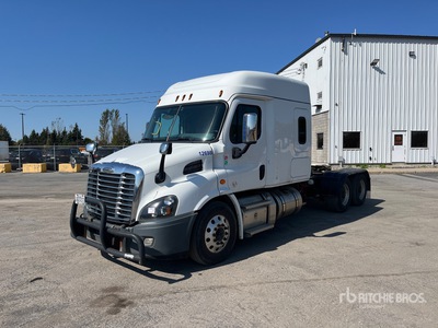 2019 Freightliner Cascadia 113 6x4 T/A Sleeper Truck Tractor