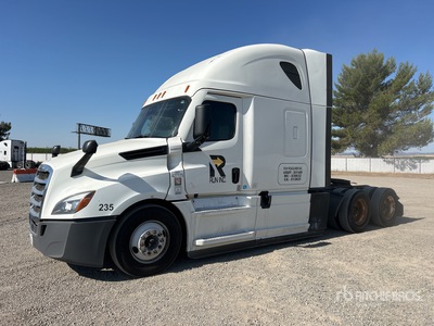 2022 Freightliner Cascadia 126 6x4 T/A Sleeper Truck Tractor