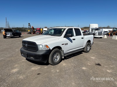 2018 Ram 1500 4x4 Crew Cab بيك اب