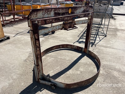 OPC Manhole Shaft Lifting Device Varios, tienda, almacen, consumidor - Fits 48 in Shaft Sections