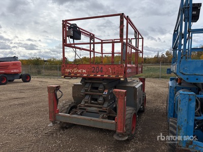2020 Skyjack SJ6832 RT 4x4 Dual Fuel Scissor Lift
