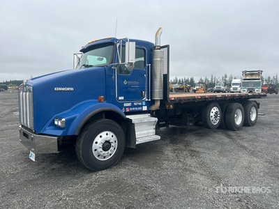 2006 Kenworth T800 8x4 Flatbed Truck