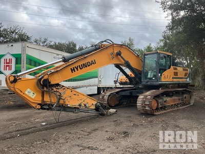 2021 Hyundai HX520L Tracked Excavator (Inoperable)