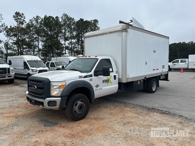2016 Ford F-550 XL 4x2 Autocarro furgonato