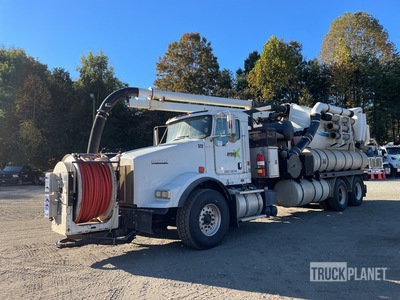 Vactor 2100-P-PD on 2013 Kenworth T800 6x4 Vakuumtankwägen