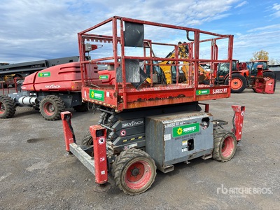 2016 Skyjack SJ6832 RT 4x4 Dual Fuel Scissor Lift