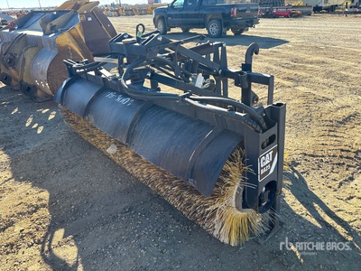 Cat BA25 98 in 1014 lb Q/C Wheel Loader Broom