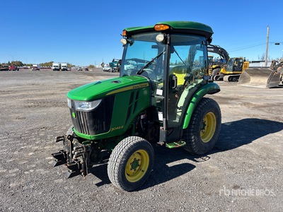 2016 John Deere 3046R 4WD Utility Tractor