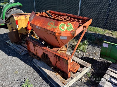 Bobcat 43 in Skid Steer Salter