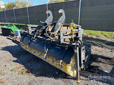 Cat BP25 98 in Q/C Wheel Loader Broom
