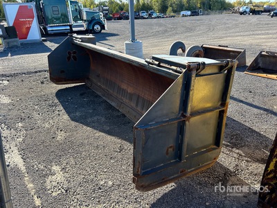AMI CAT Fusion Q 146 in Loader Plow