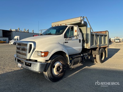 2011 Ford F-750 4x2 S/A Dump Truck