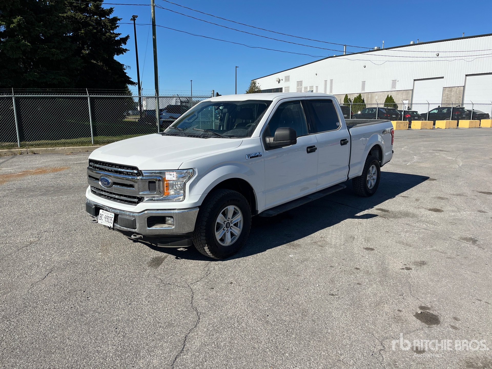 2019 Ford F-150 XLT 4x4 Crew Cab بيك اب