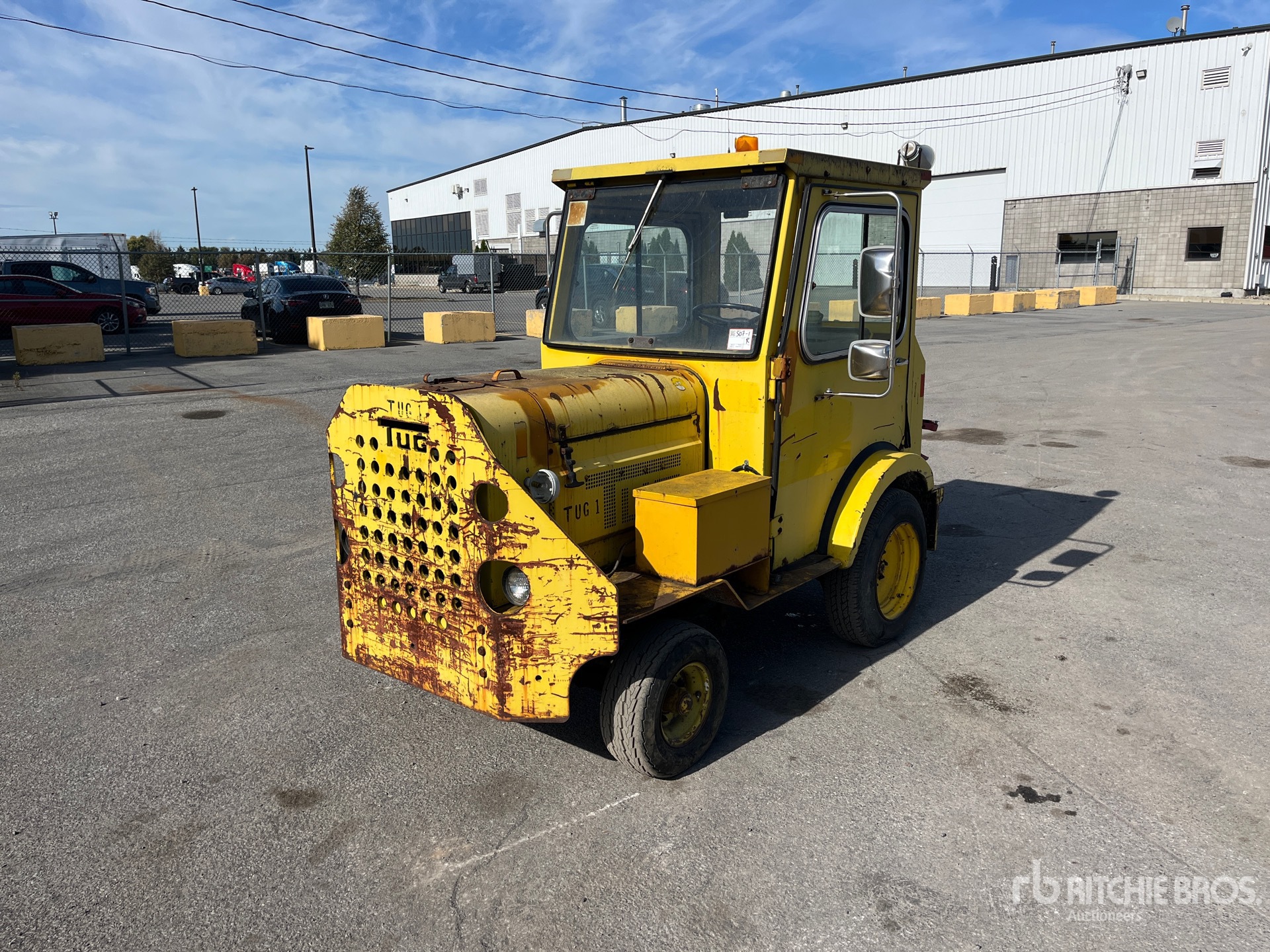 1998 Tug MA30-1 Baggage Tractor