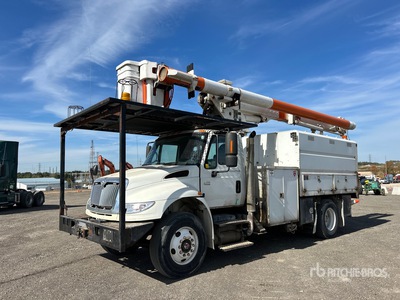 Altec LRV55 55 ft on 2007 International 4400 SBA 4x2 Forestry Podnośnik Koszowy