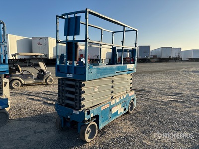 2012 Genie GS-3232 Electric Scissor Lift