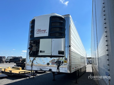 2015 Utility 53 ft x 102 in Sliding T/A Refrigerated Trailer
