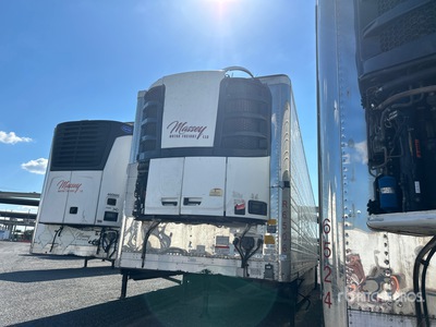 2015 Utility 53 ft x 102 in Sliding T/A Refrigerated Trailer